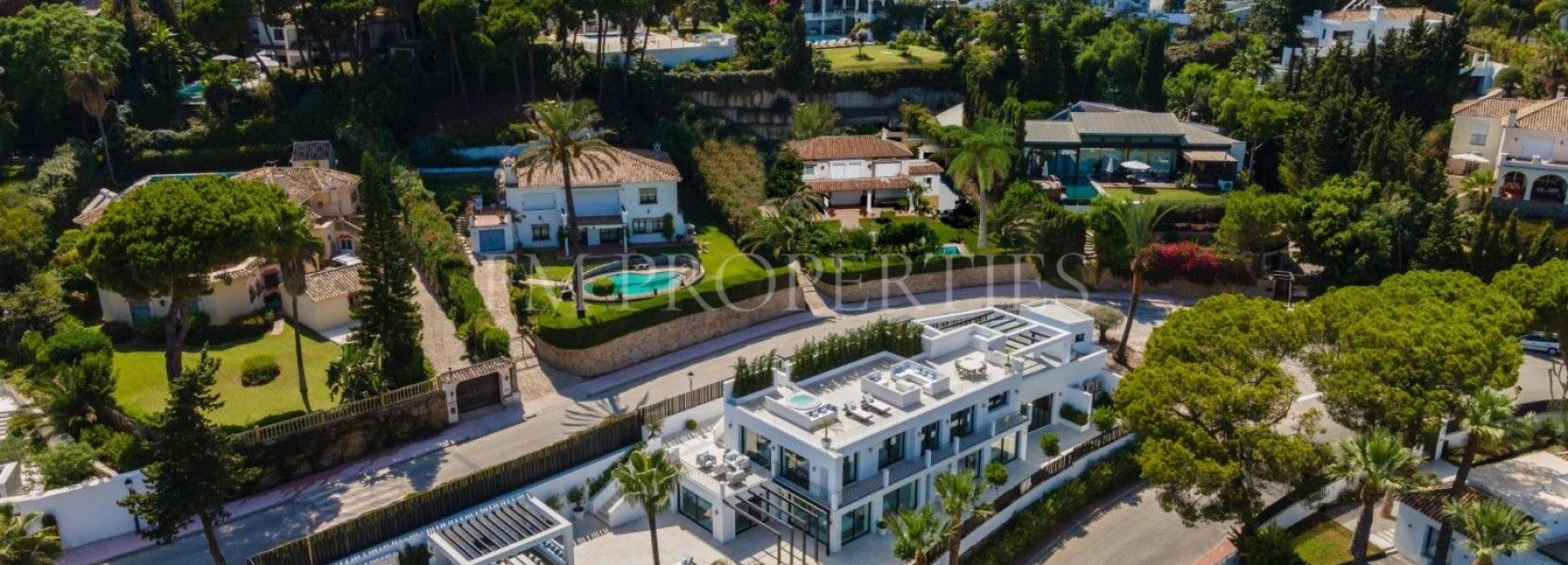Villa  in Nueva Andalucia, Marbella