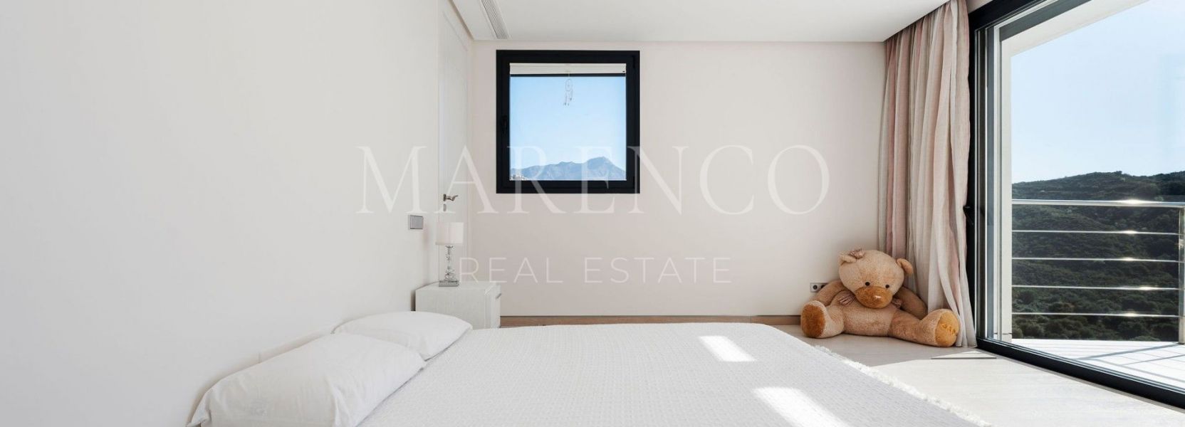 Villa  in Lomas de La Quinta, Benahavis