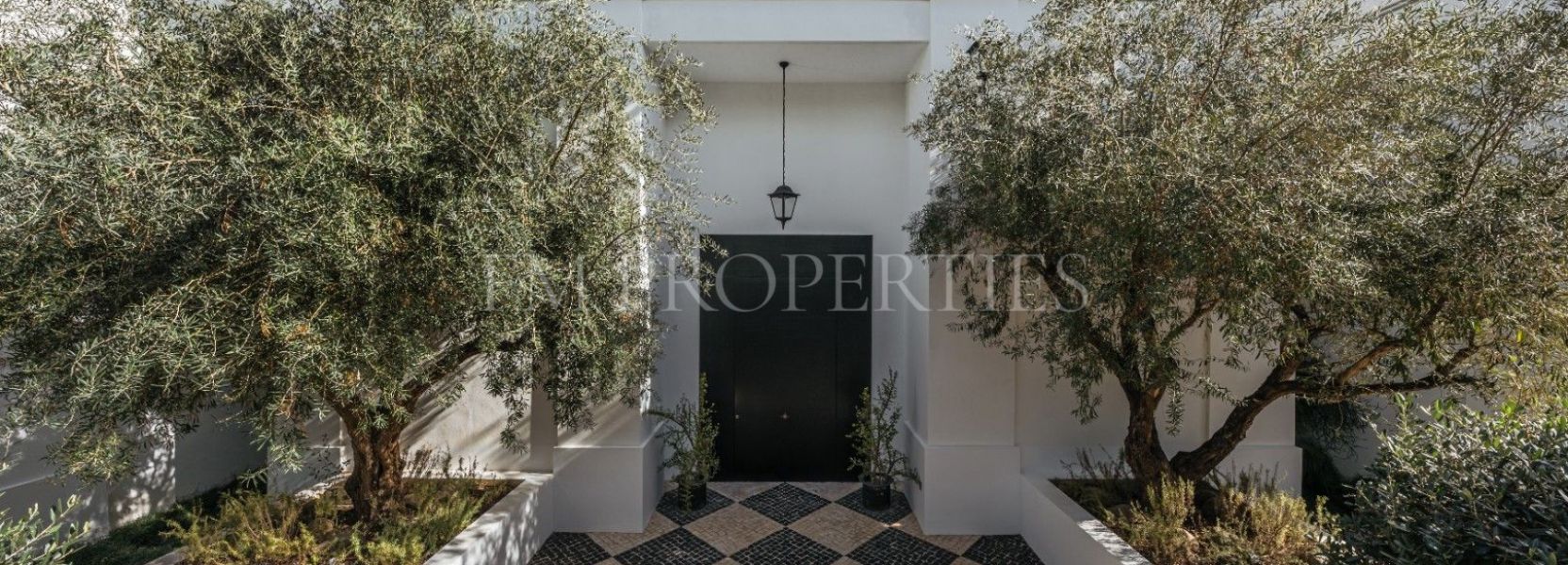 Villa  in Los Flamingos, Benahavis
