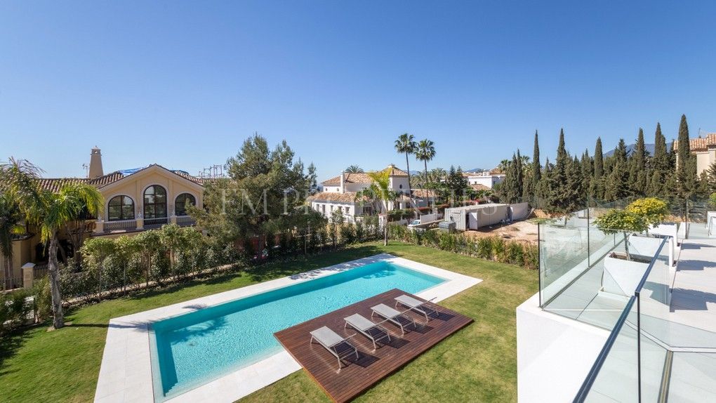 Villa  in Sierra Blanca, Marbella Golden Mile, Marbella