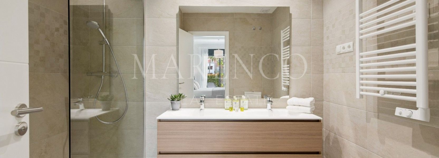 Erdgeschosswohnung  in El Campanario, Estepona Ost, Estepona