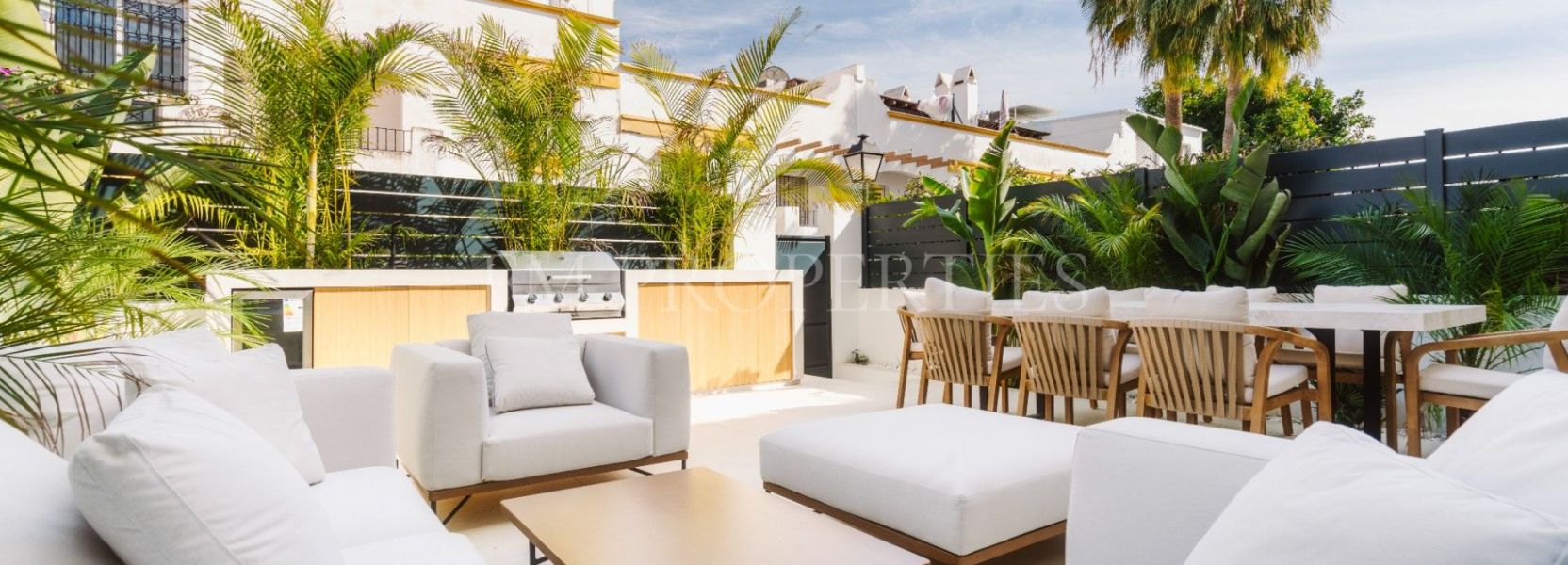 Geschakeld huis  in Marbellamar, Marbella Golden Mile, Marbella