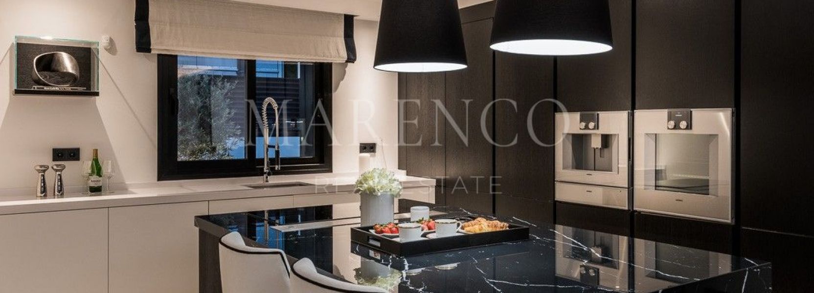 Villa  in Los Naranjos, Nueva Andalucia, Marbella