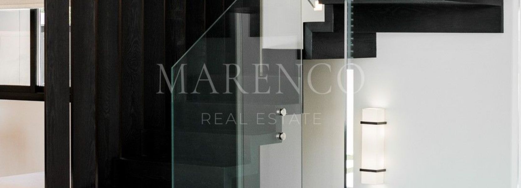 Villa  in Los Naranjos, Nueva Andalucia, Marbella