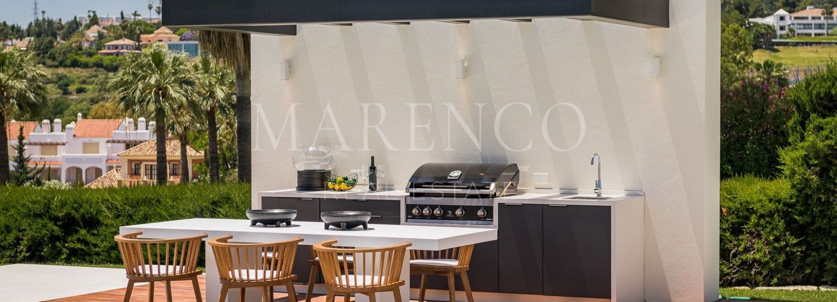 Villa  in Los Naranjos, Nueva Andalucia, Marbella