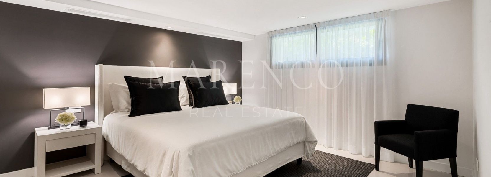 Villa  in Los Naranjos, Nueva Andalucia, Marbella