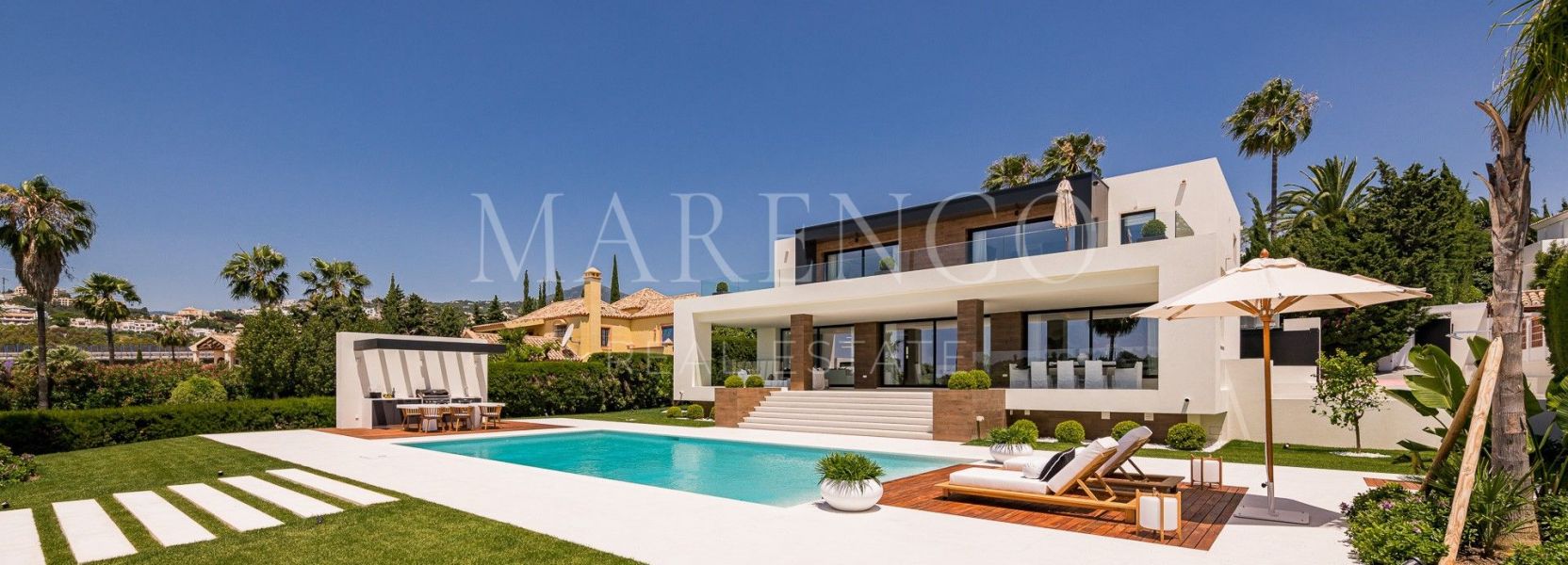 Villa  in Los Naranjos, Nueva Andalucia, Marbella