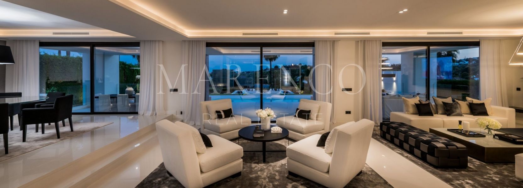 Villa  in Los Naranjos, Nueva Andalucia, Marbella