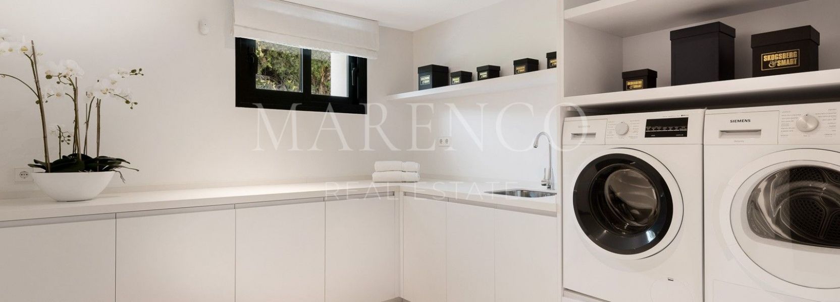 Villa  in Los Naranjos, Nueva Andalucia, Marbella