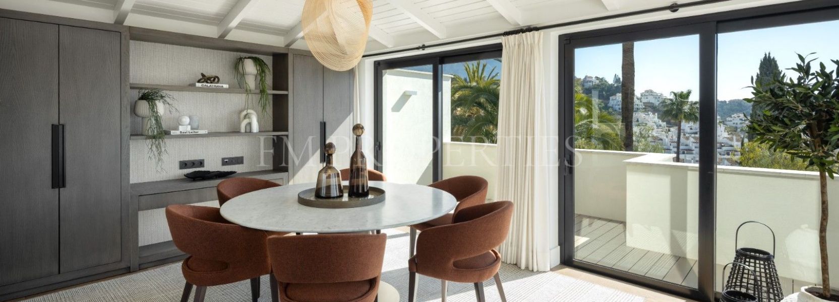 Villa  à Los Naranjos Hills, Nueva Andalucia, Marbella