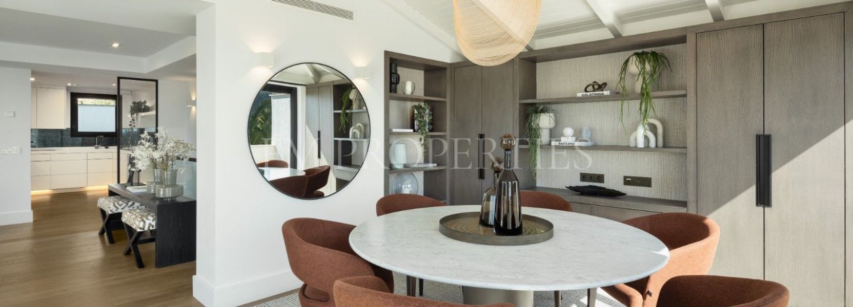 Villa  à Los Naranjos Hills, Nueva Andalucia, Marbella