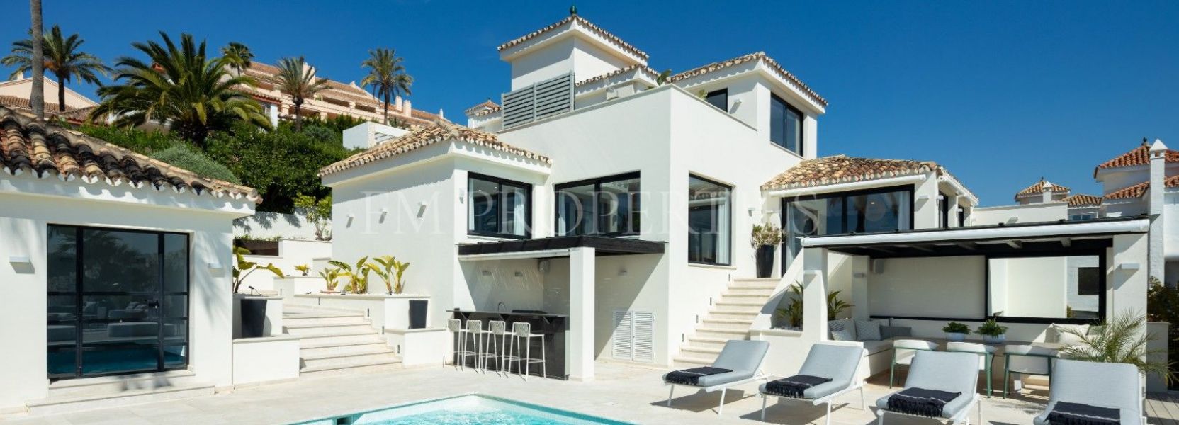 Villa  à Los Naranjos Hills, Nueva Andalucia, Marbella