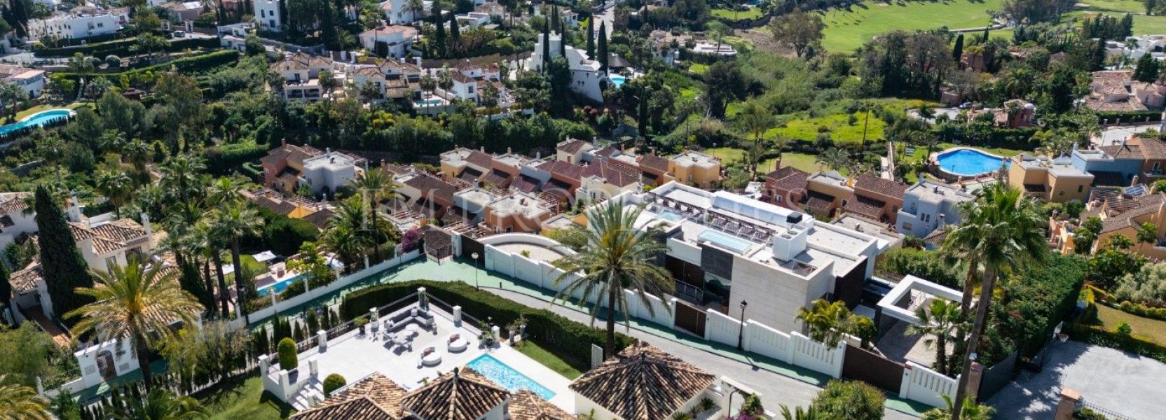 Villa  à Los Naranjos Hills, Nueva Andalucia, Marbella