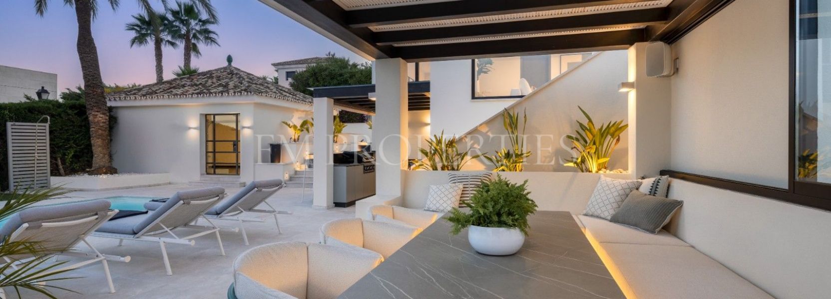 Villa  à Los Naranjos Hills, Nueva Andalucia, Marbella