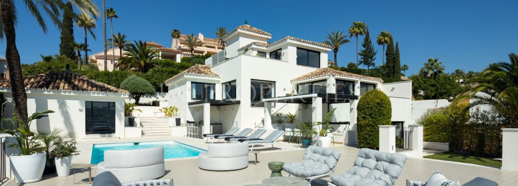Villa  à Los Naranjos Hills, Nueva Andalucia, Marbella