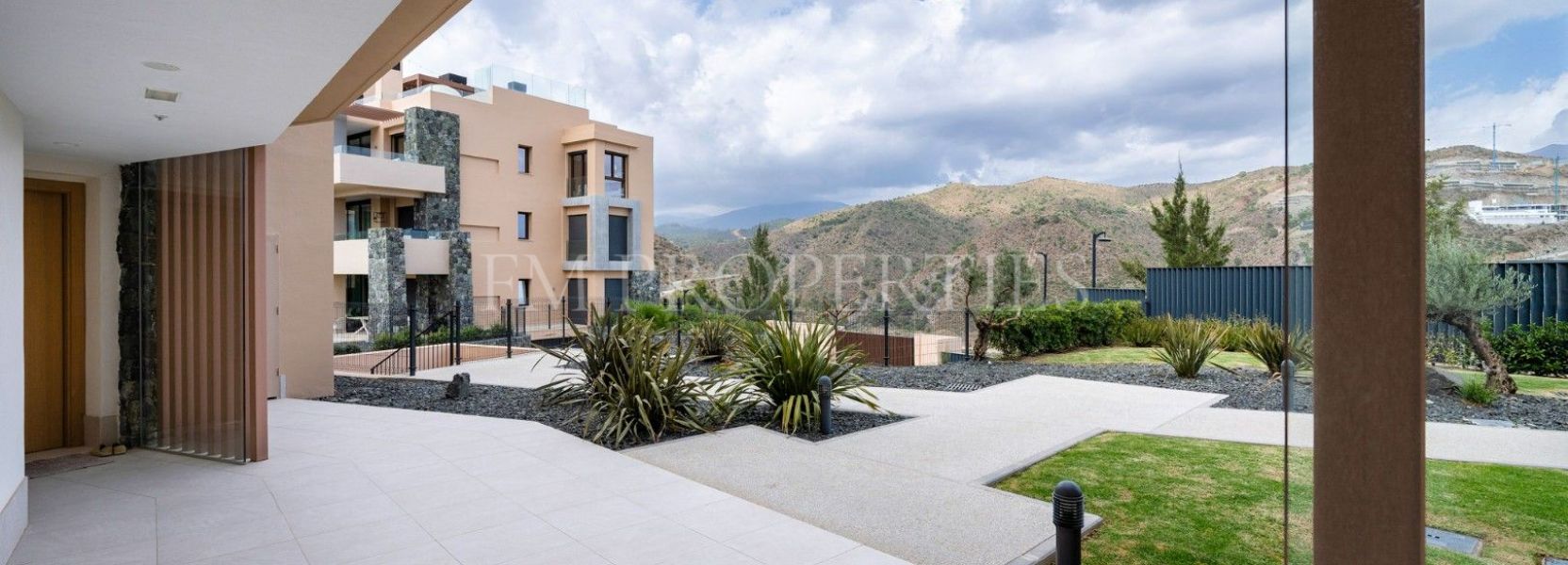 Wohnung  in Real de La Quinta, Benahavis