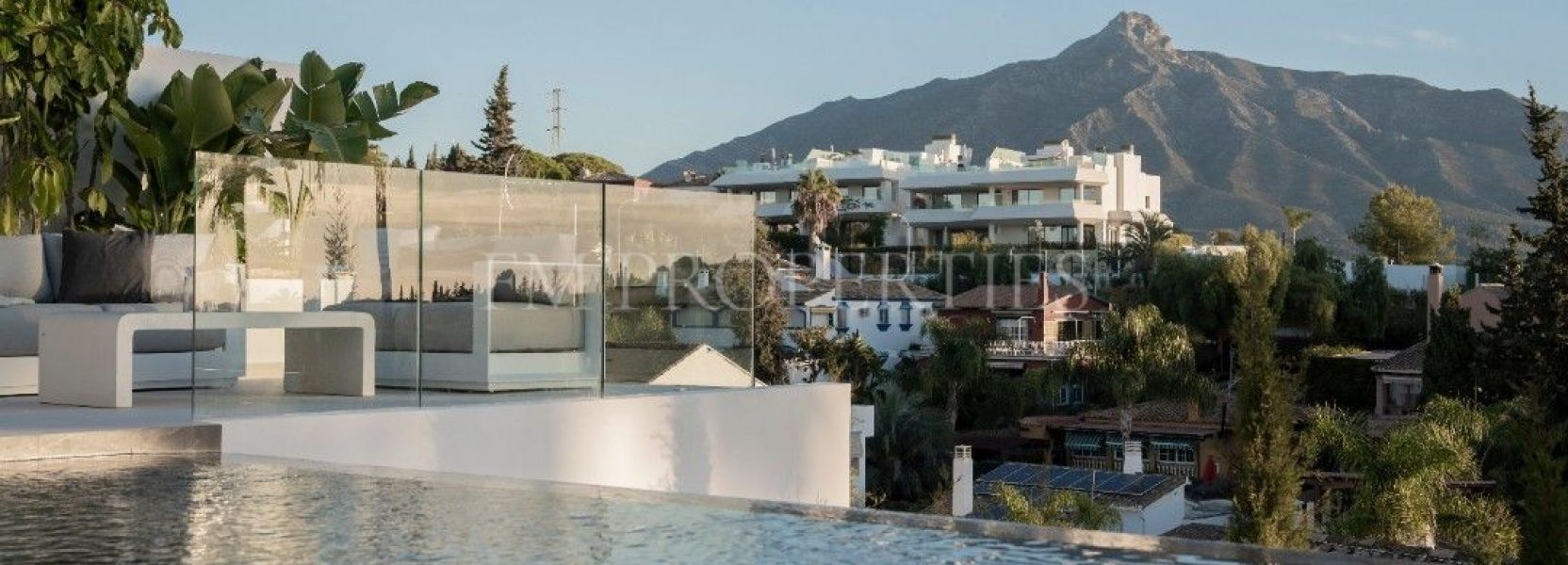 Villa  in Nueva Andalucia, Marbella