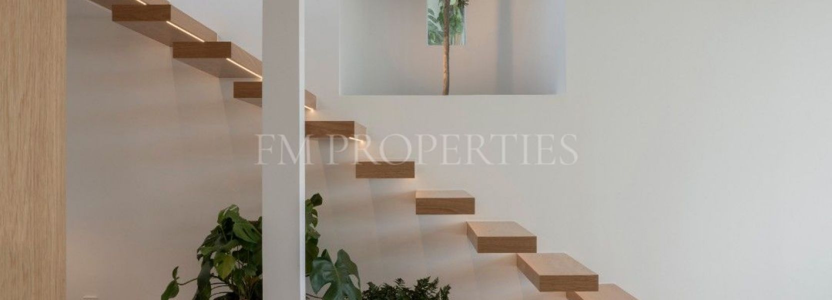 Villa  in Nueva Andalucia, Marbella