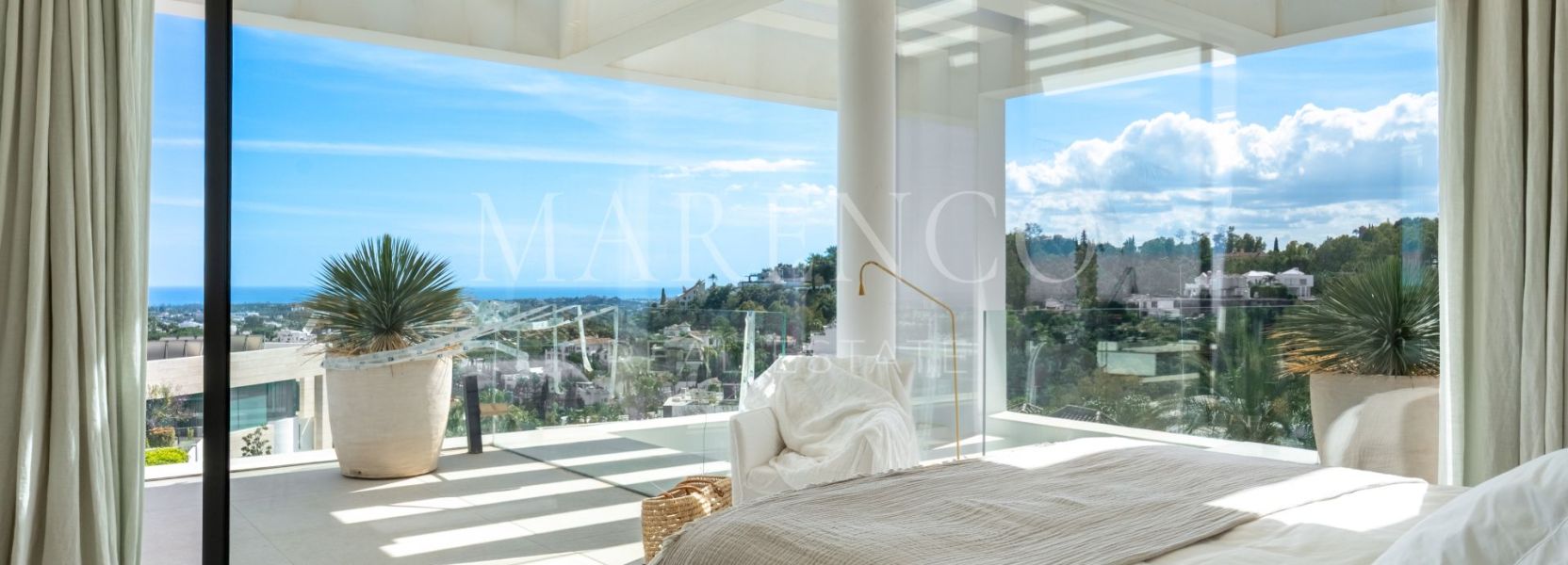 Villa  in El Herrojo, Benahavis
