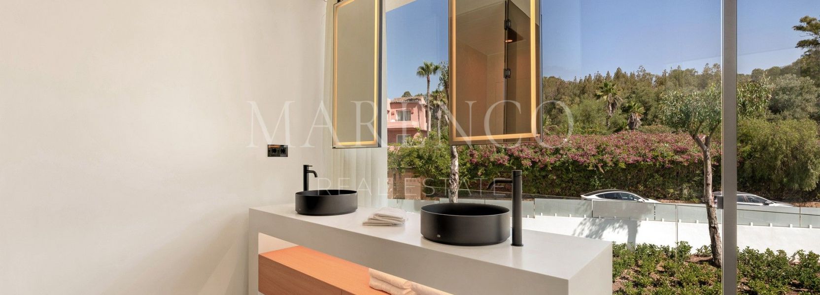 Half Vrijstaande Villa in Marbella Golden Mile, Marbella