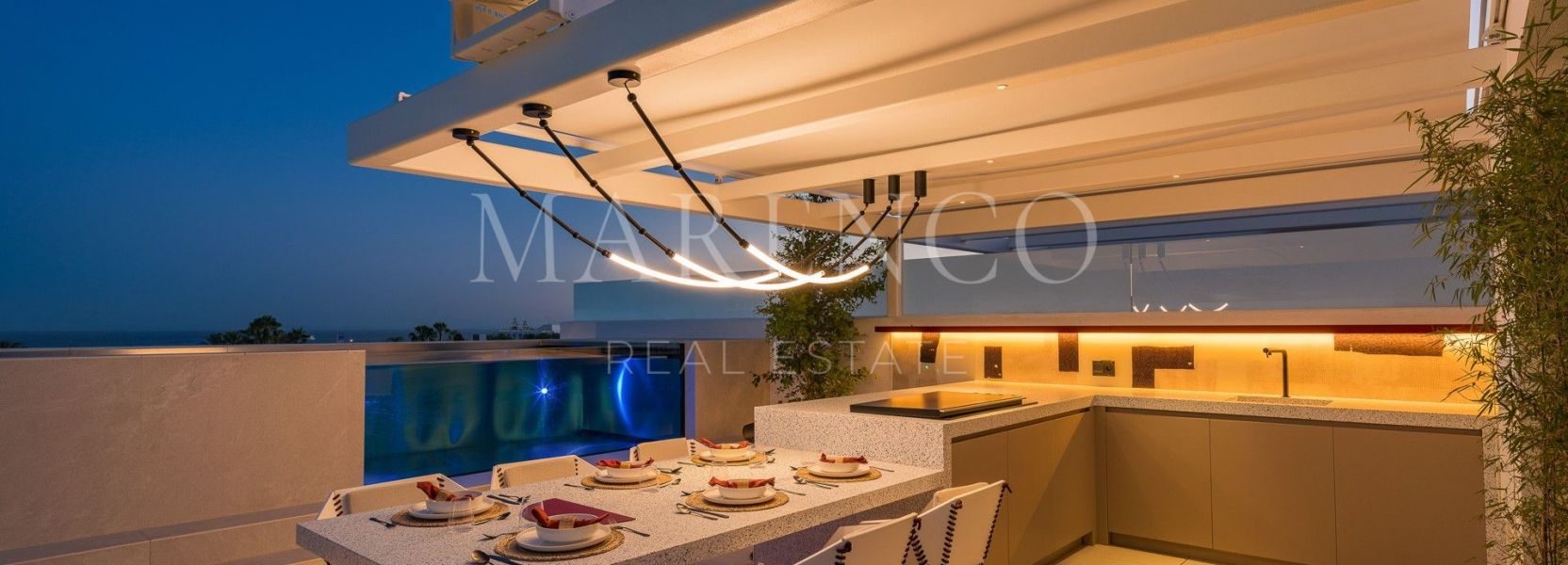 Half Vrijstaande Villa in Marbella Golden Mile, Marbella