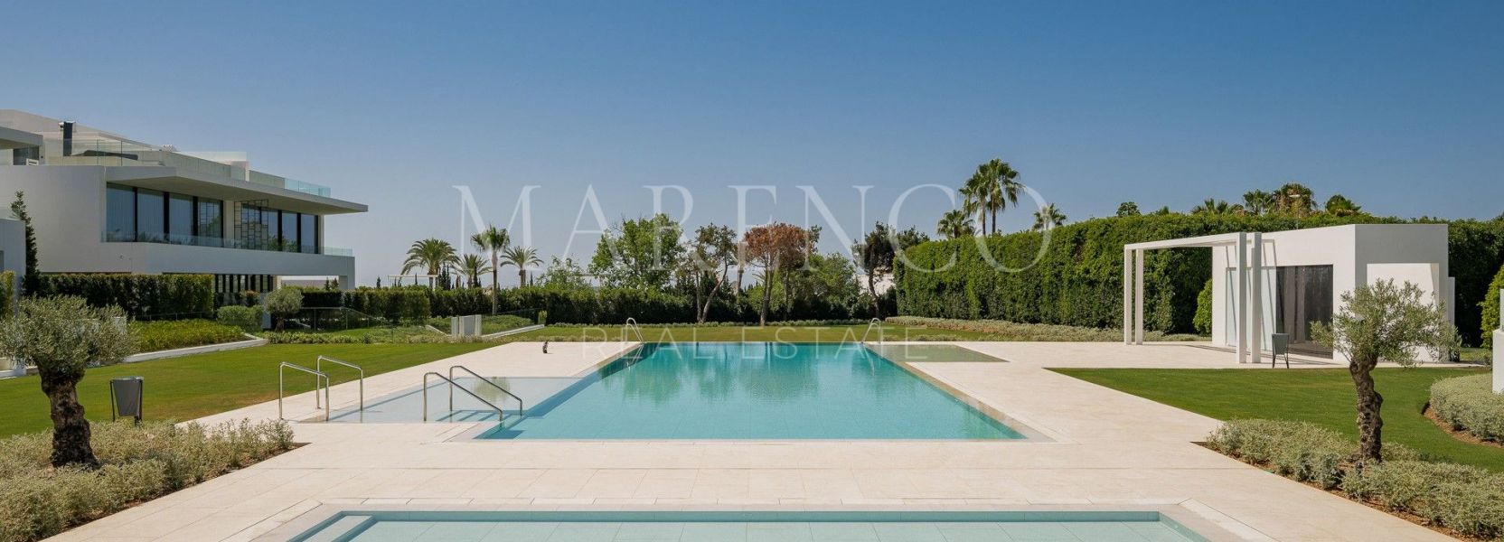 Half Vrijstaande Villa in Marbella Golden Mile, Marbella