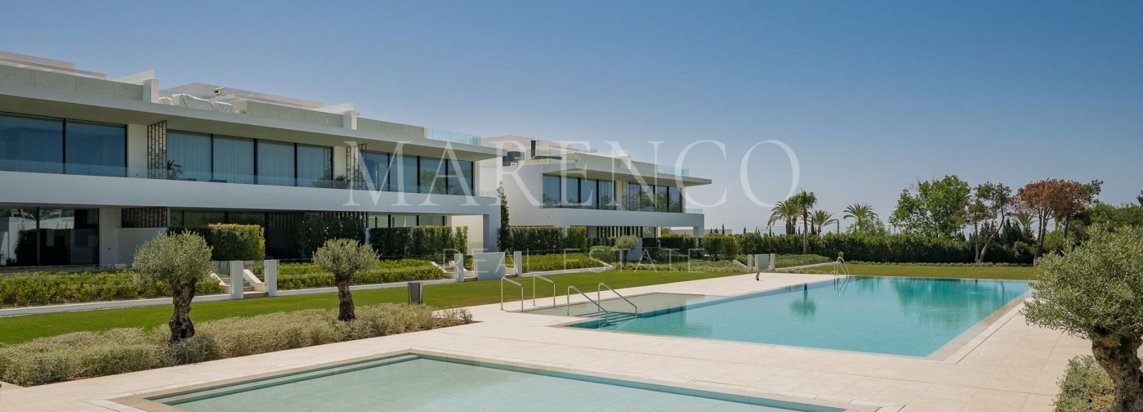 Half Vrijstaande Villa in Marbella Golden Mile, Marbella