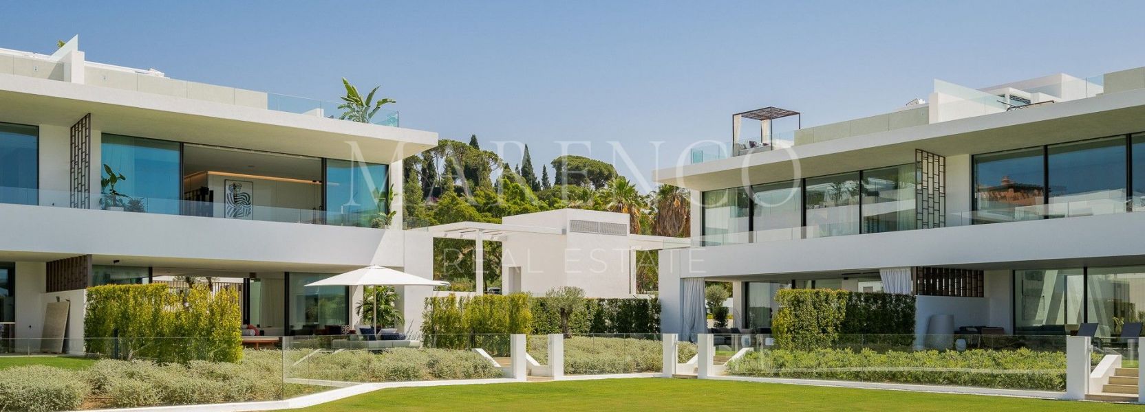 Half Vrijstaande Villa in Marbella Golden Mile, Marbella