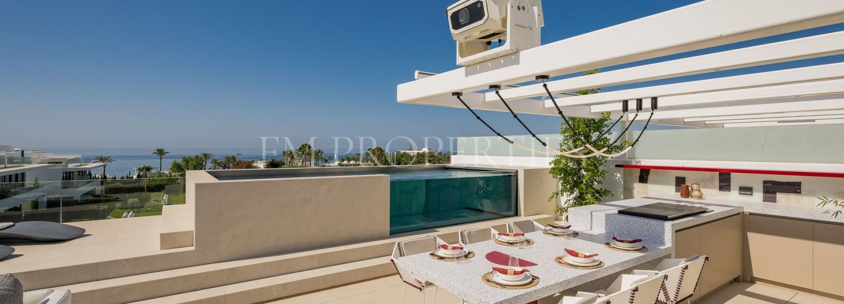 Villa Pareada  en Marbella Golden Mile, Marbella