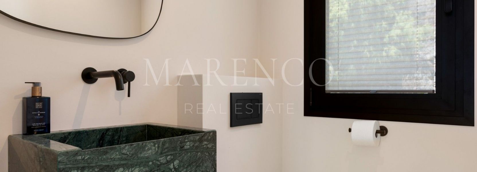 Villa  en El Paraiso, Estepona Este, Estepona