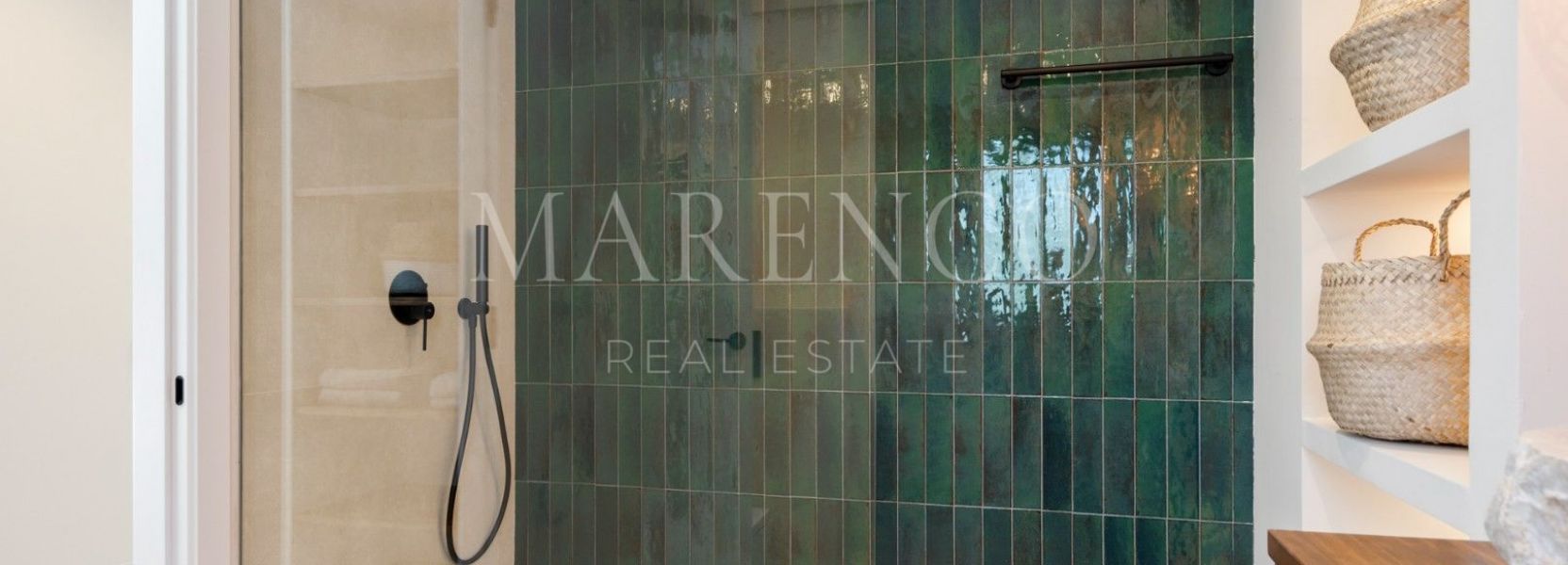 Villa  en El Paraiso, Estepona Este, Estepona