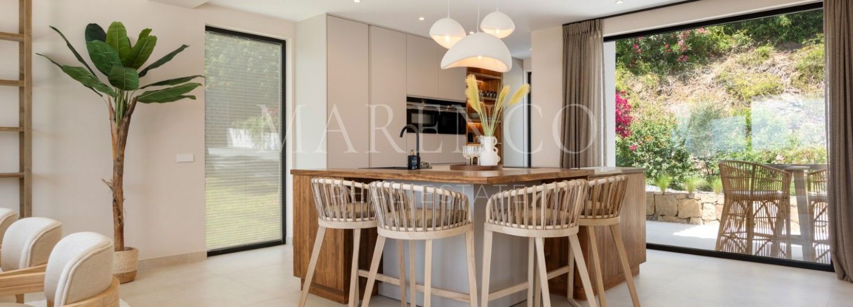 Villa  en El Paraiso, Estepona Este, Estepona