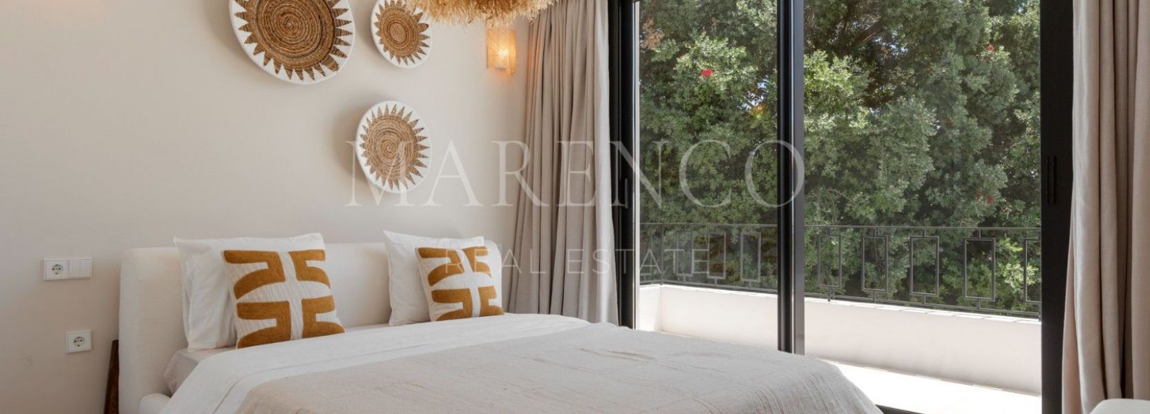 Villa  en El Paraiso, Estepona Este, Estepona