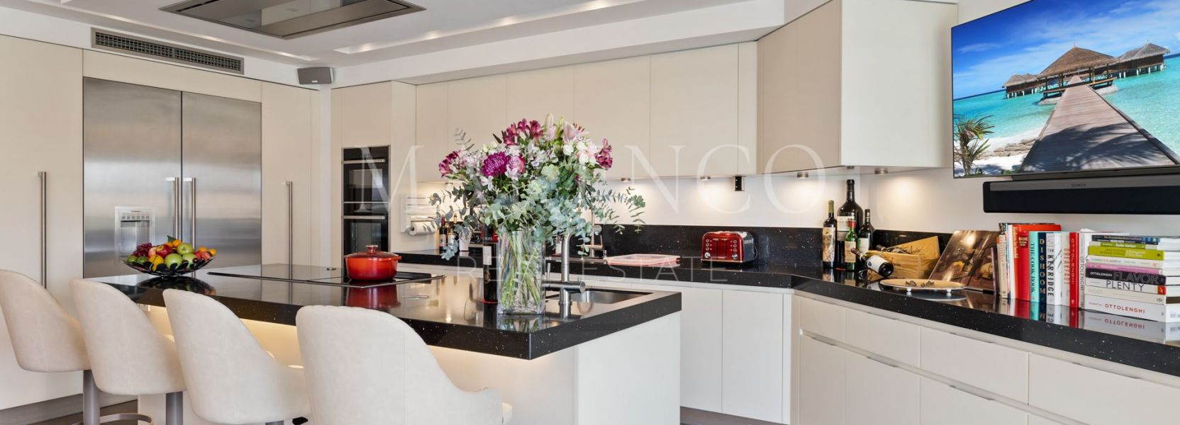 Villa  in Nueva Andalucia, Marbella