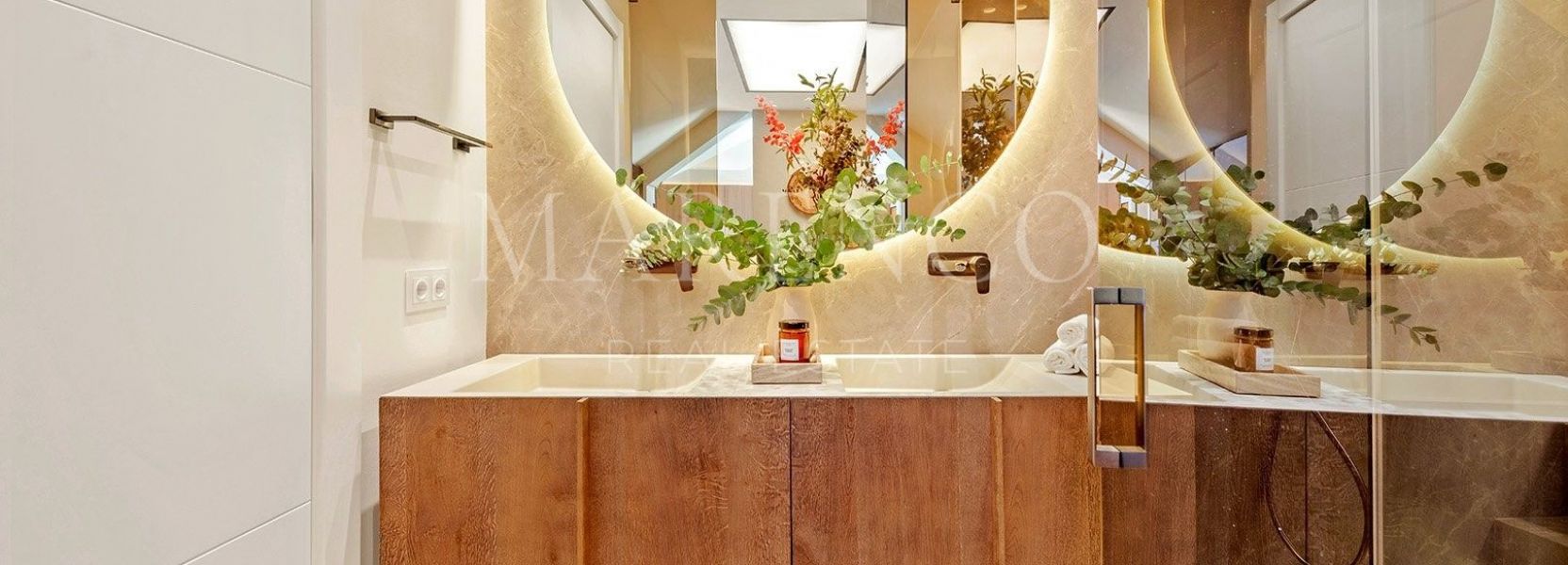 Duplex Penthouse  à Rio Real, Marbella Est, Marbella