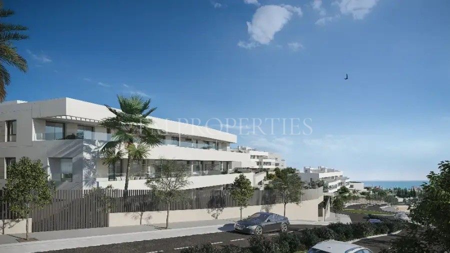 Appartement  in Guadalobon, Estepona West, Estepona