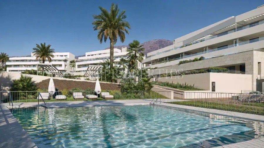 Appartement  in Guadalobon, Estepona West, Estepona