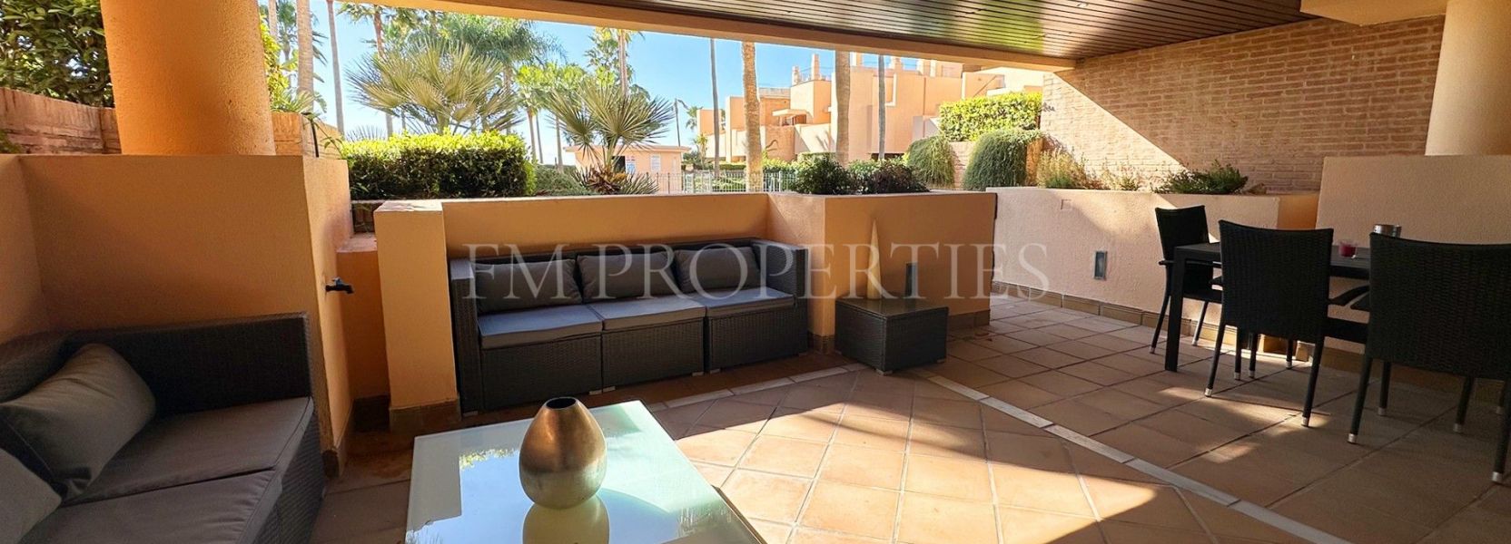 Appartement rez de chaussée  à Bahia de la Plata, Estepona Est, Estepona
