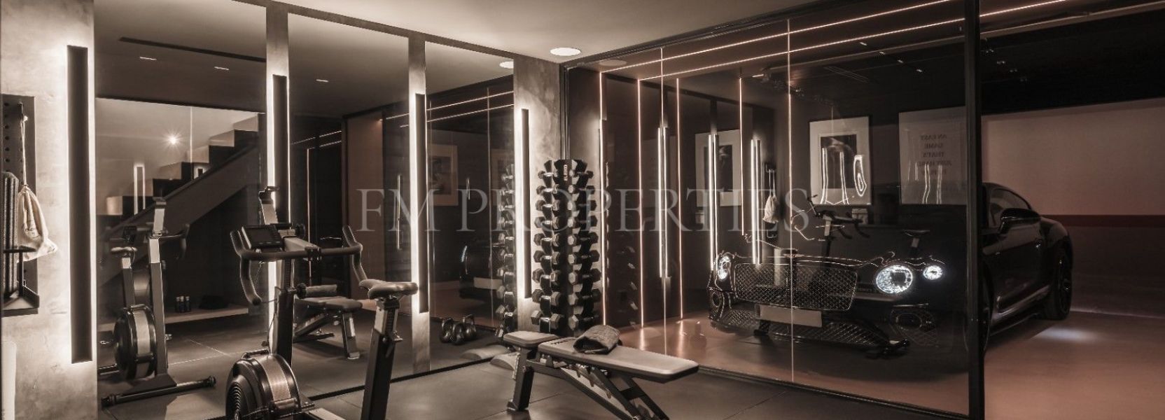Town House  in Altos de Puente Romano, Marbella Golden Mile, Marbella