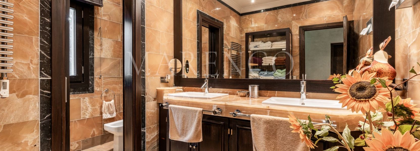 Villa  en Paraiso Barronal, Estepona Este, Estepona