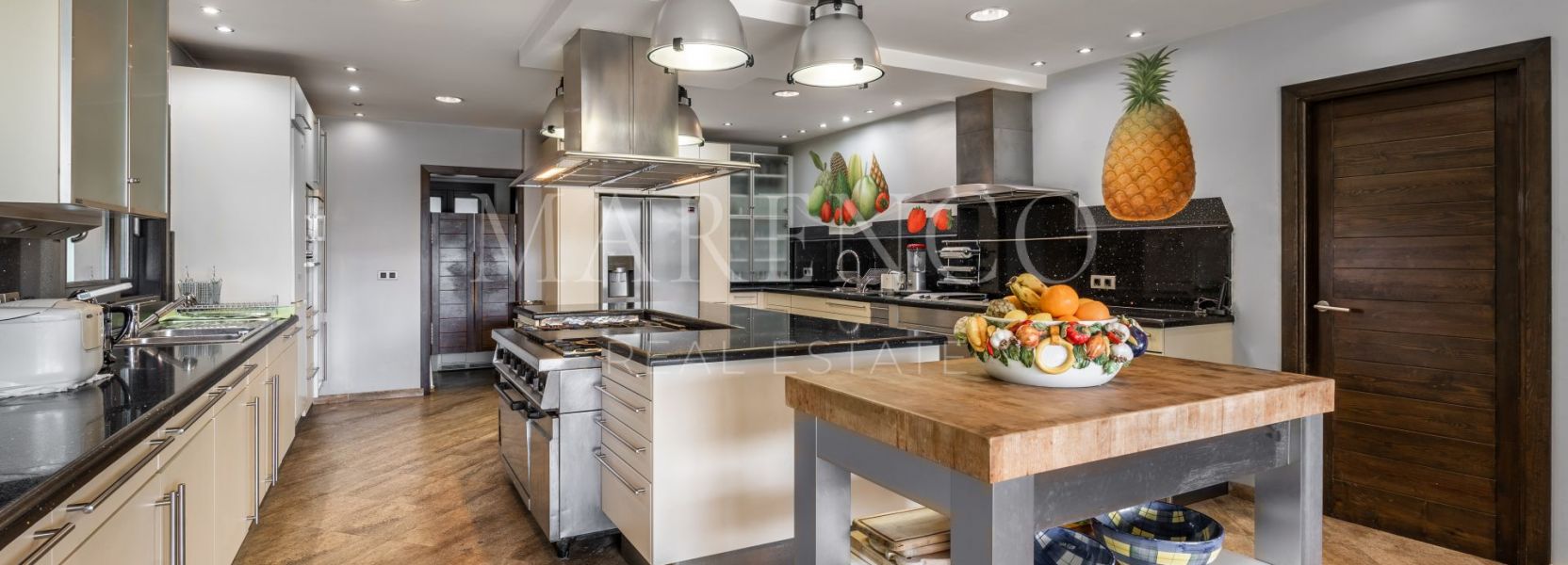 Villa  en Paraiso Barronal, Estepona Este, Estepona