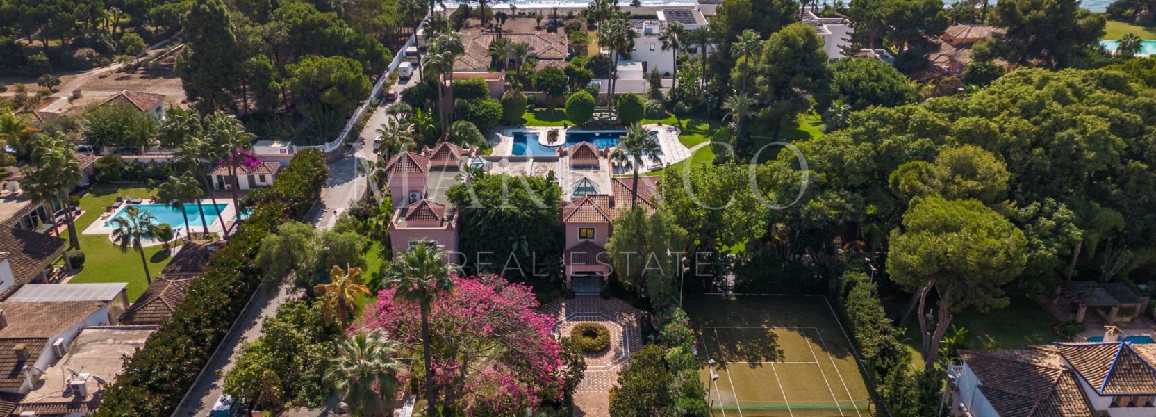 Villa  en Paraiso Barronal, Estepona Este, Estepona