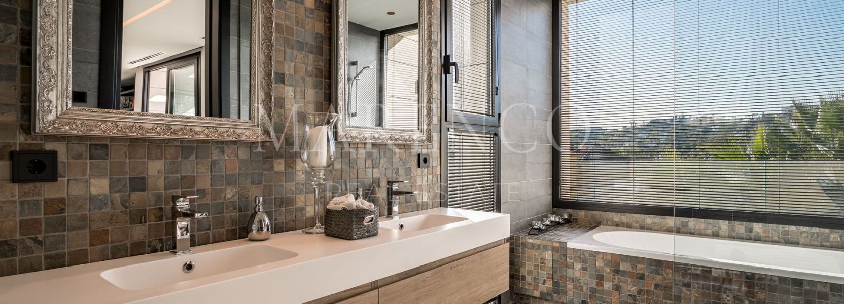 Villa  à Parcelas del Golf, Nueva Andalucia, Marbella