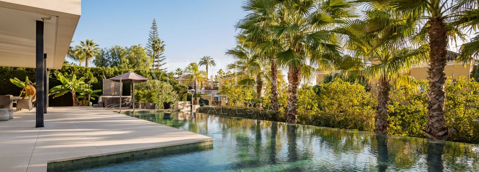 Villa  à Parcelas del Golf, Nueva Andalucia, Marbella