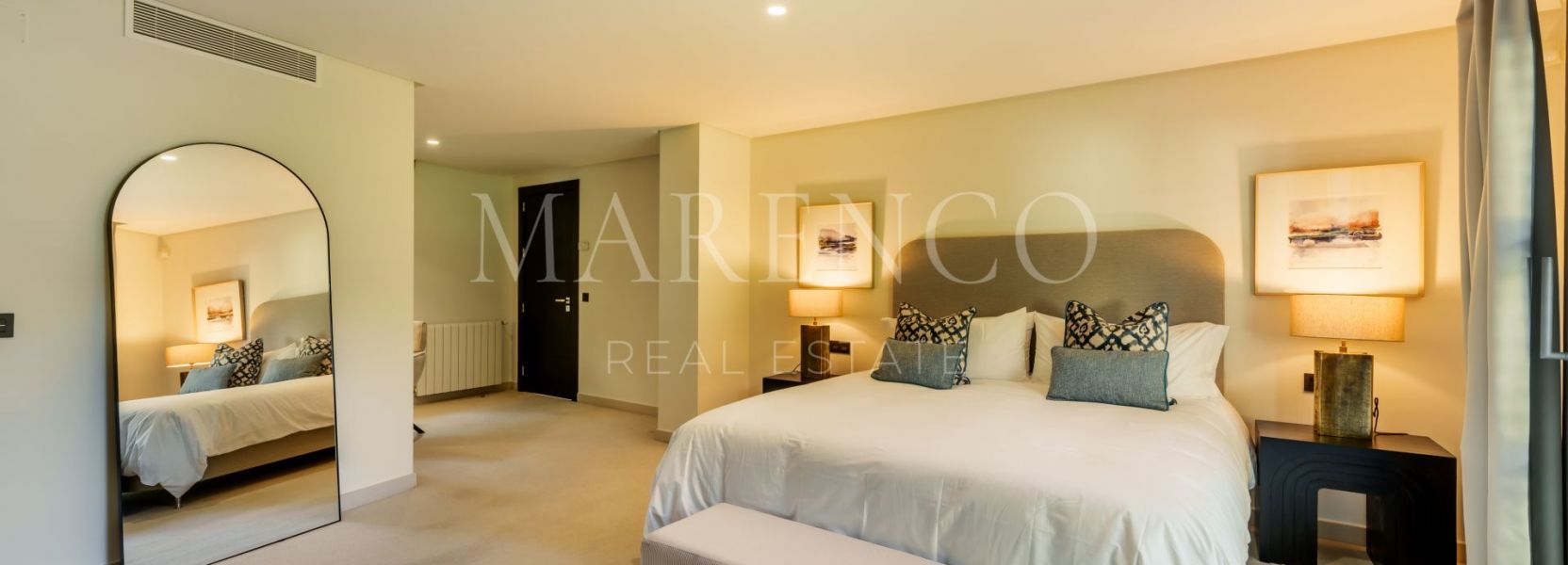 Villa  in La Cerquilla, Nueva Andalucia, Marbella