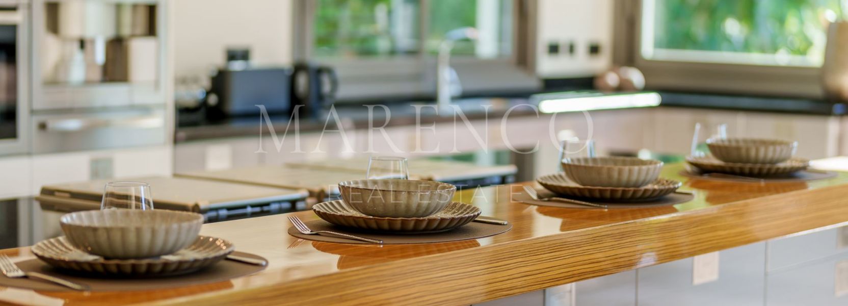 Villa  in La Cerquilla, Nueva Andalucia, Marbella