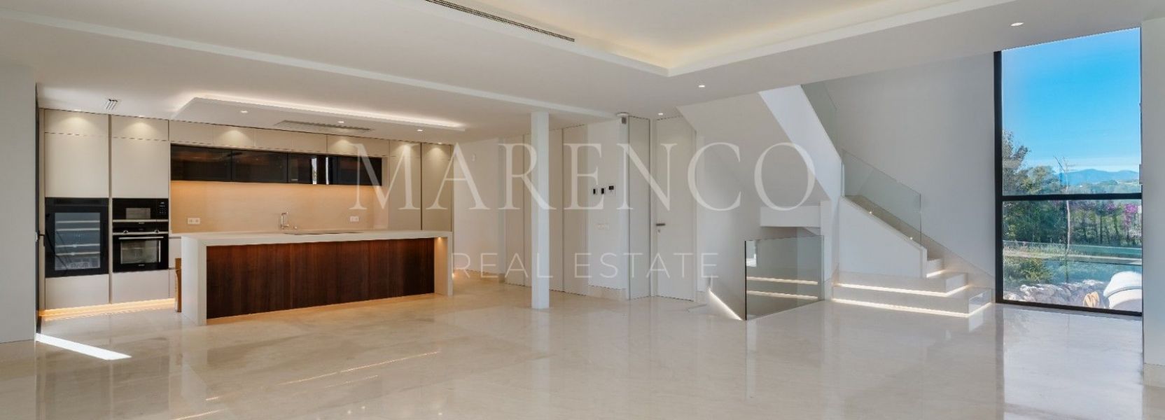 Villa  in Lomas del Virrey, Marbella Golden Mile, Marbella