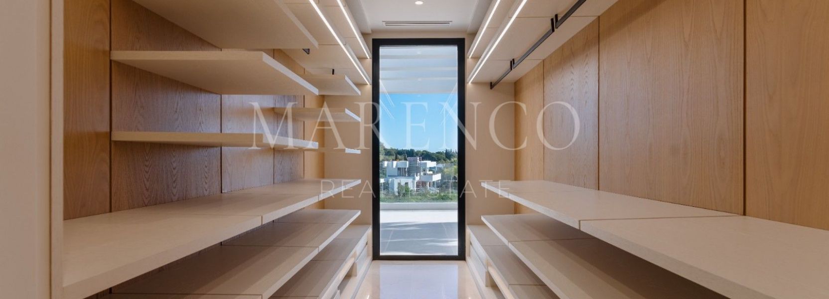 Villa  in Lomas del Virrey, Marbella Golden Mile, Marbella