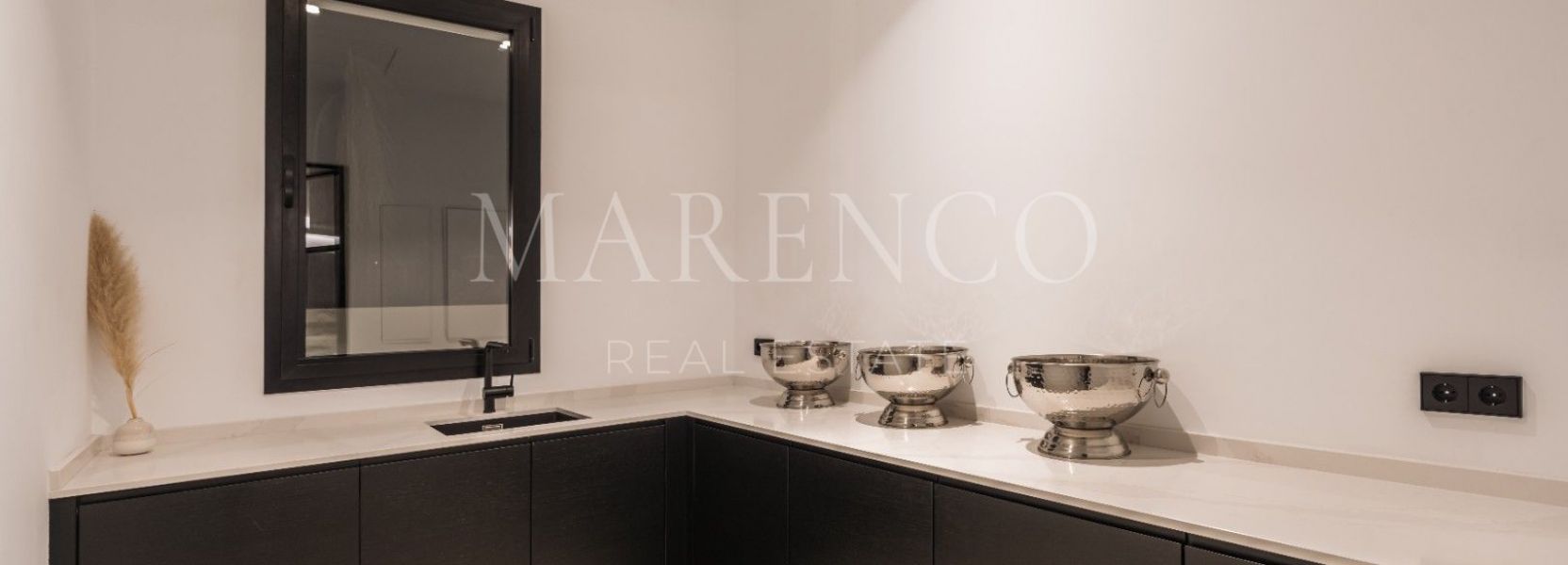 Villa  in Los Flamingos, Benahavis