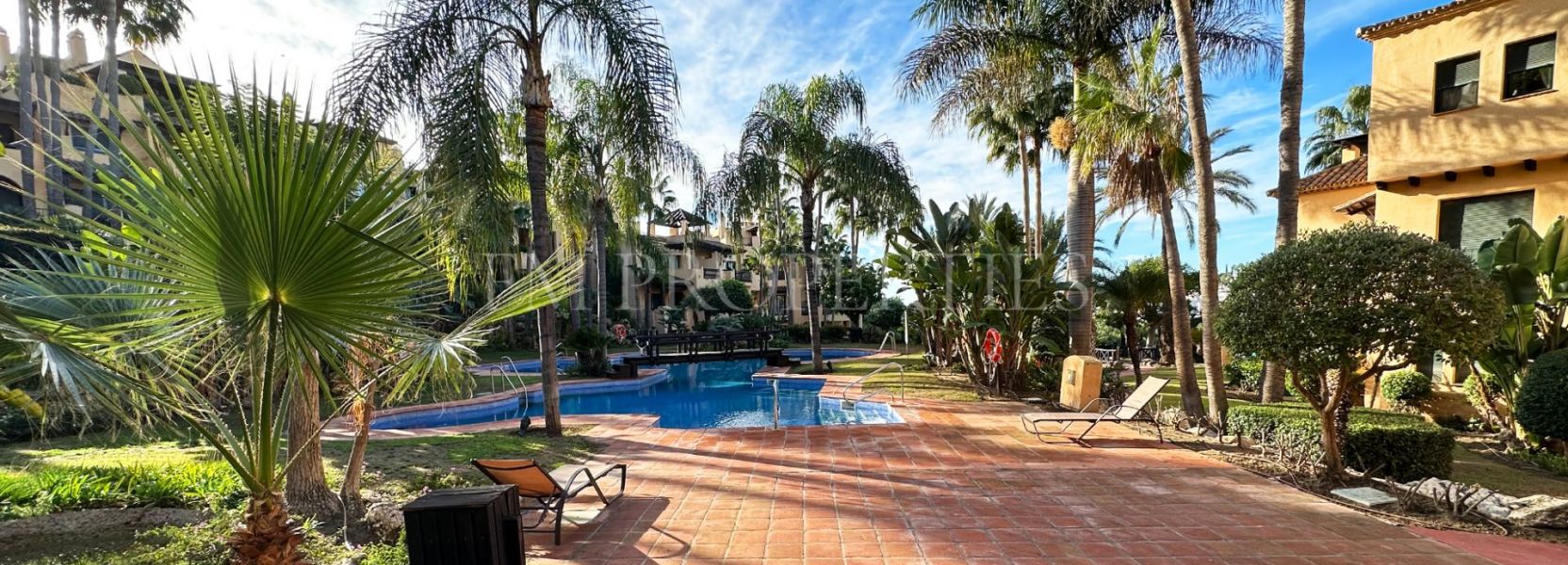 Apartment  in El Campanario, Estepona East, Estepona